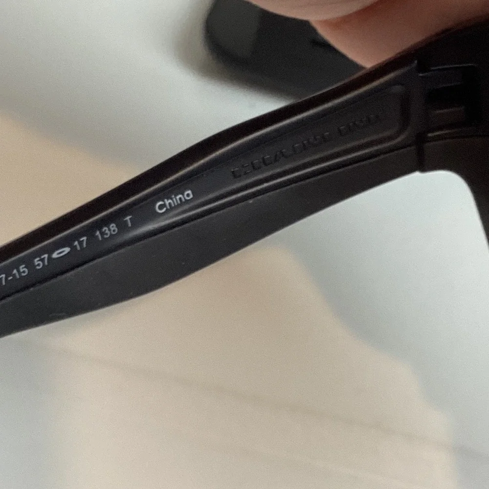Oakley Chainlink Sunglasses Matte Black Grey Polarized OO9247-15 57mm